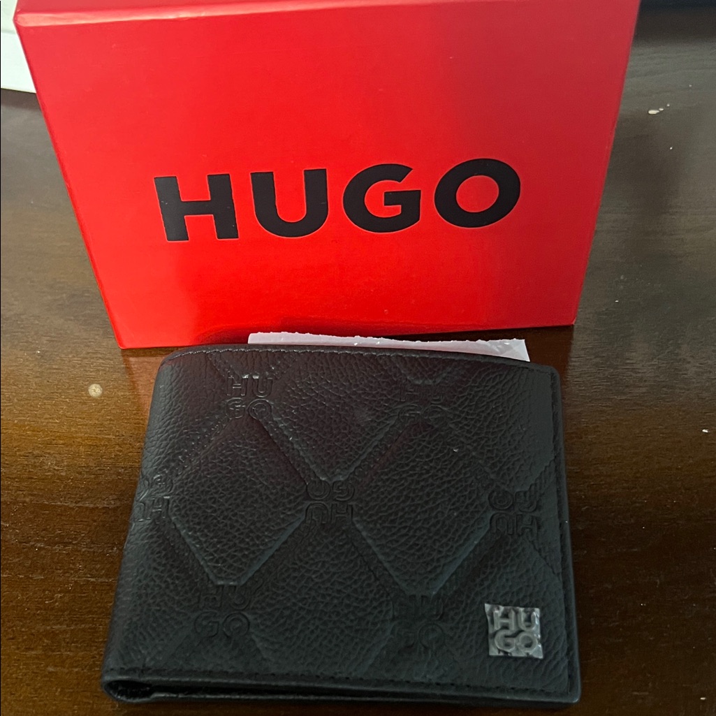 Hugo Embossed Black Leather Card Holder Wallet